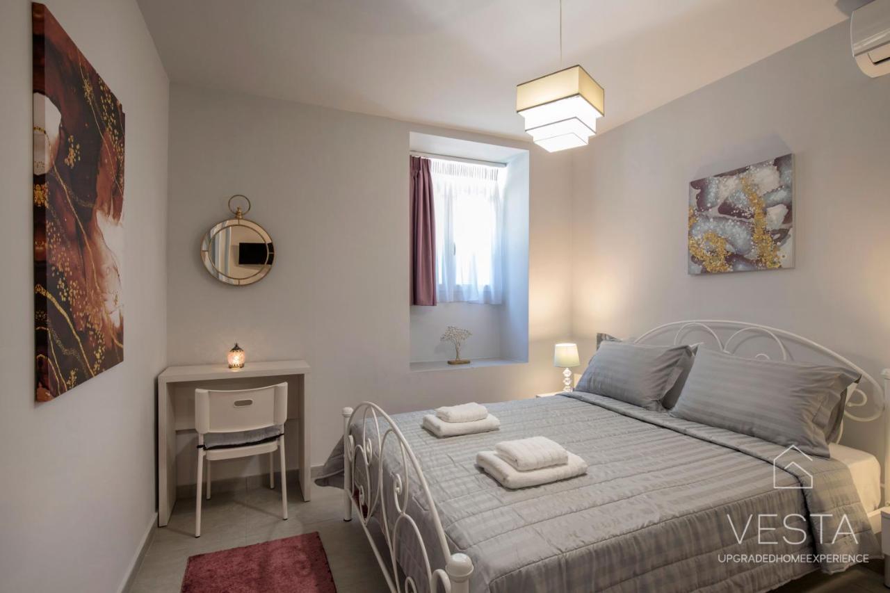 The Emerald City Central Apartment, 2-Bdrms Tesalonika Bagian luar foto